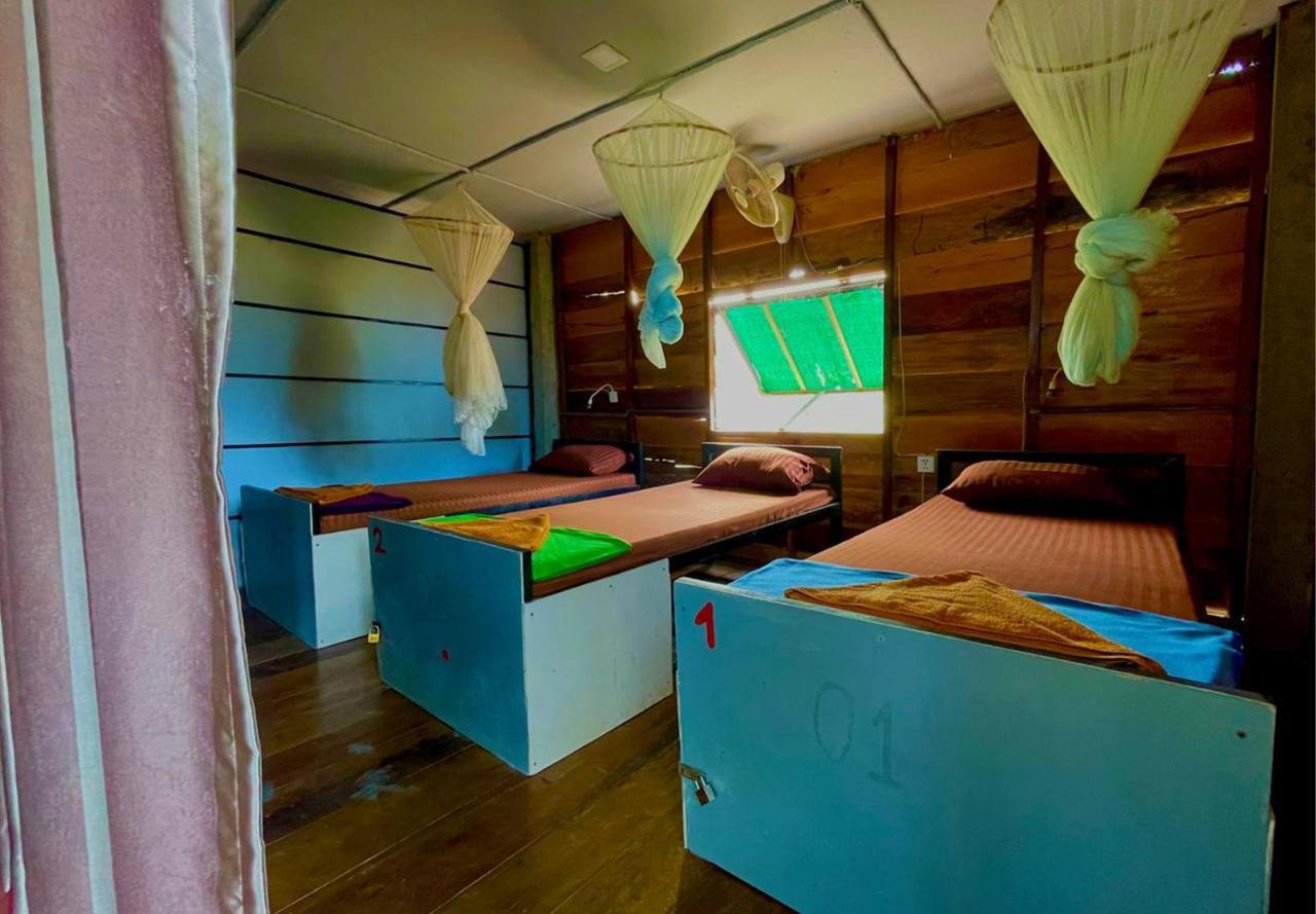 The Cliff Hostel, M'Pay Bay Rongszanlöm-sziget Kültér fotó