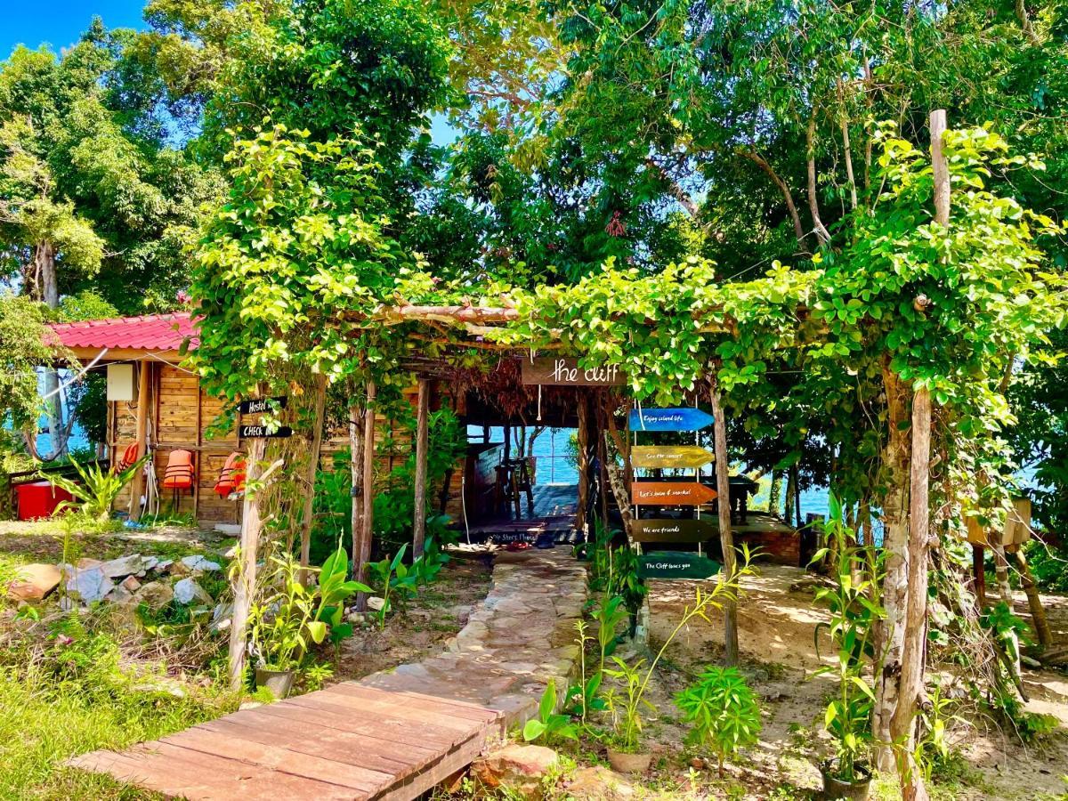The Cliff Hostel, M'Pay Bay Rongszanlöm-sziget Kültér fotó