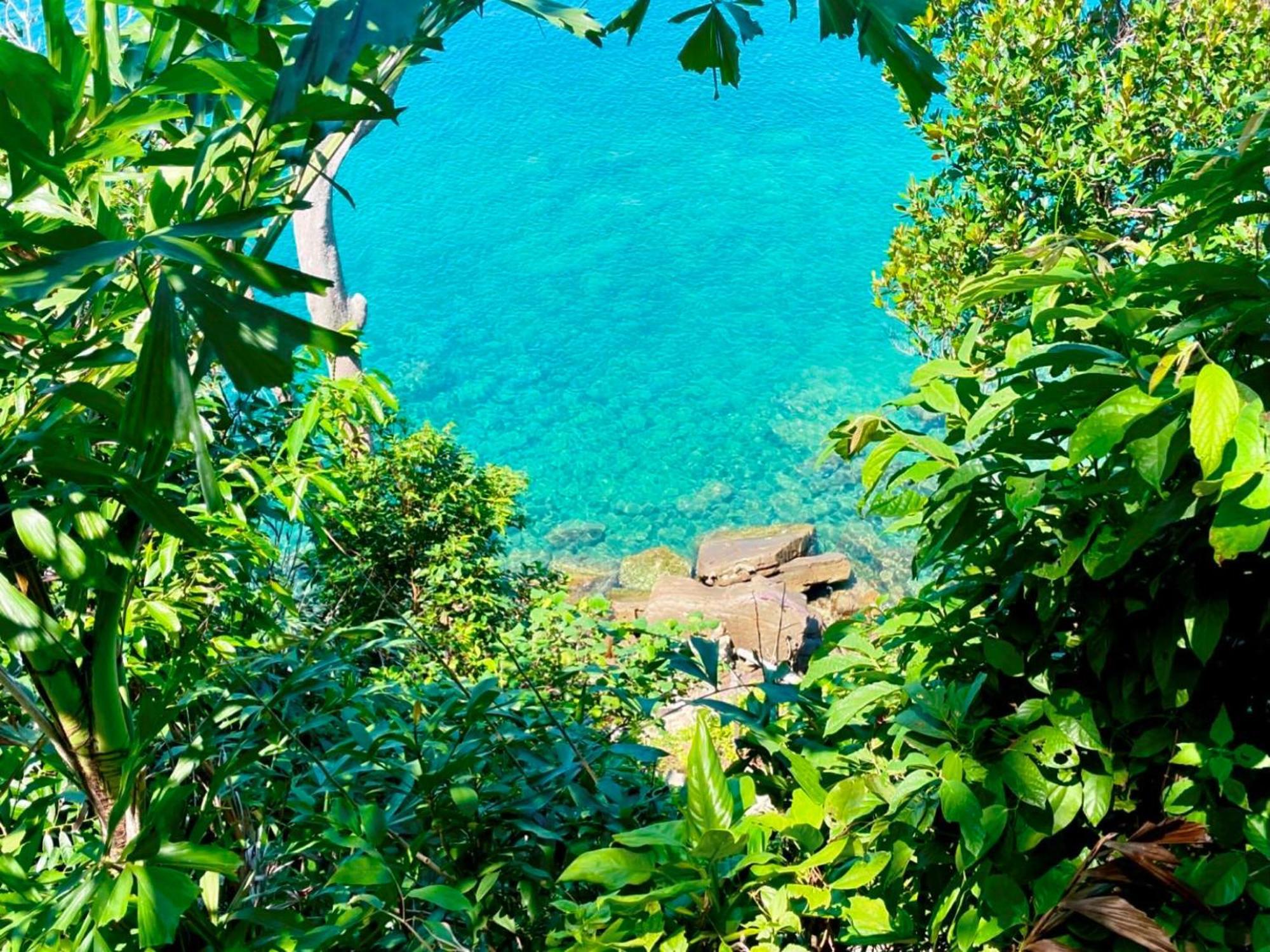 The Cliff Hostel, M'Pay Bay Rongszanlöm-sziget Kültér fotó